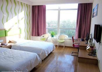 Liaocheng Shuangdie Business Hotel מראה חיצוני תמונה